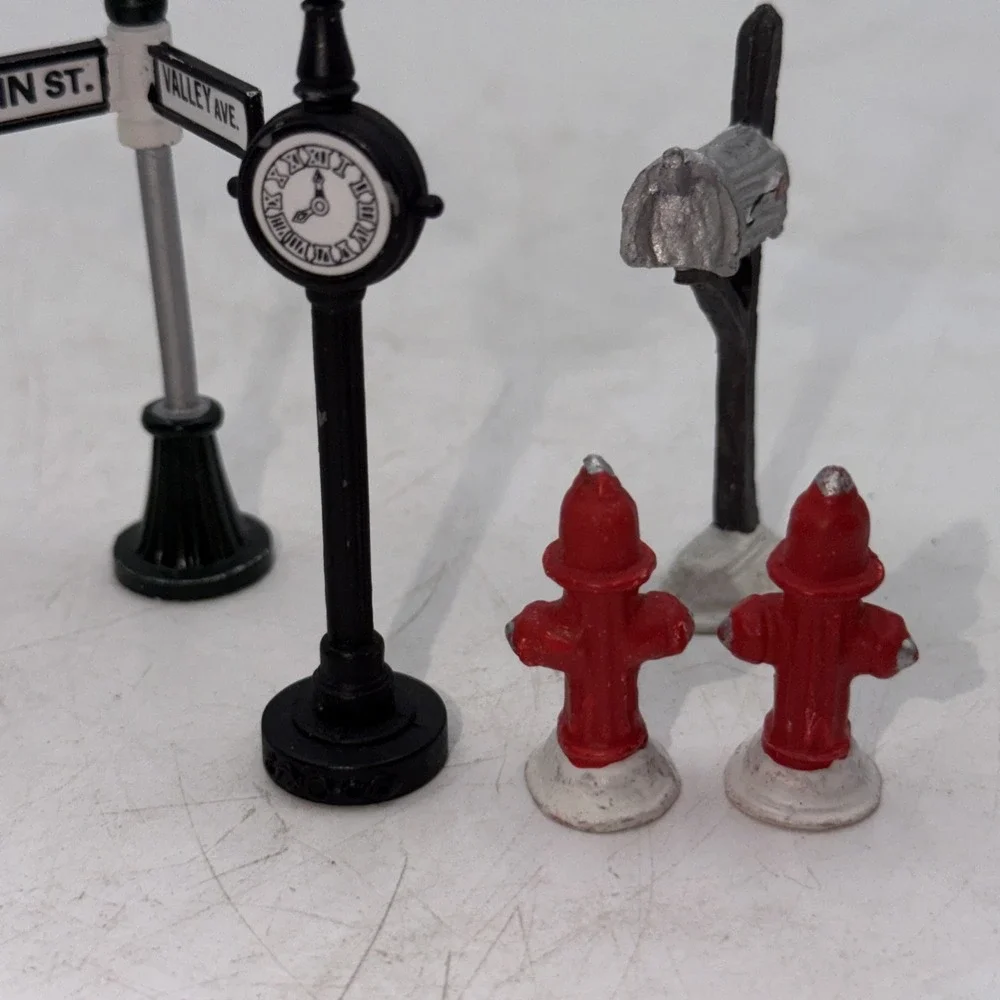 Vintage Lemax Village Main Street Sign Clock Mailbox Parking Meter Mixed LOT 11